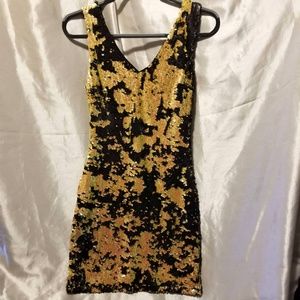 Akira Chicago Black & Gold Lined Sequin Dress sz S